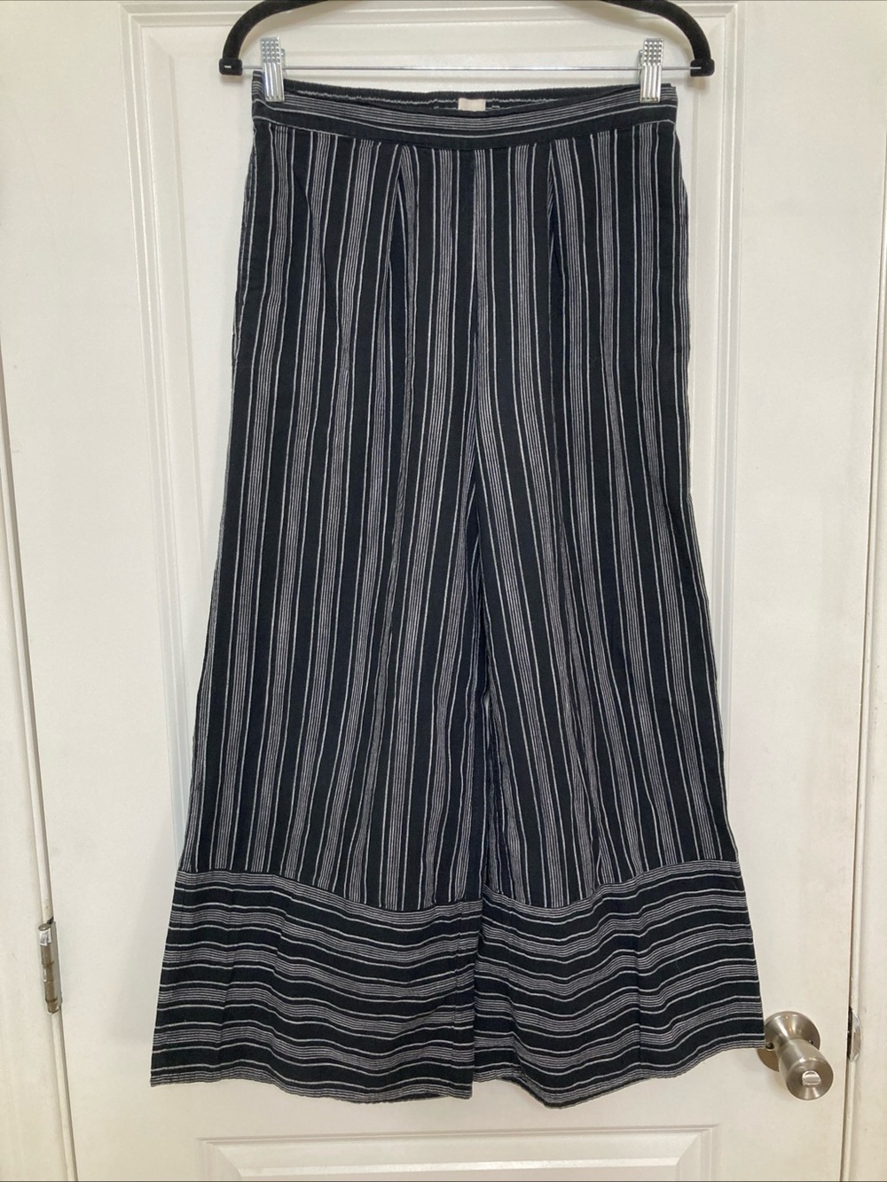 A New Day Black White Striped Wide Leg Cropped Horizontal Hem Sz S